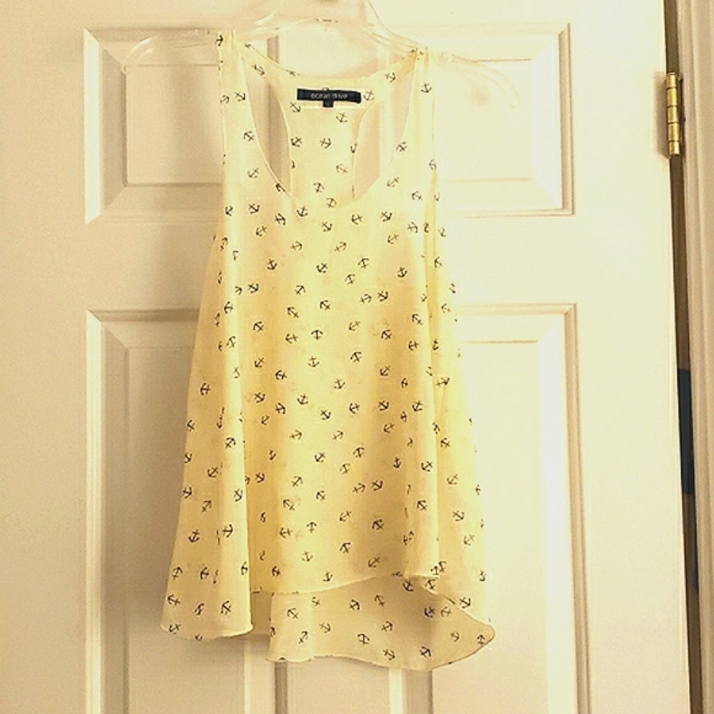 Absolutely adorable Ocean Drive tank top - size S - NWOT